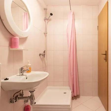 Stunning In With Wifi Appartement